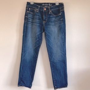 AE Slouchy Stretch Cropped Jeans, Size 4